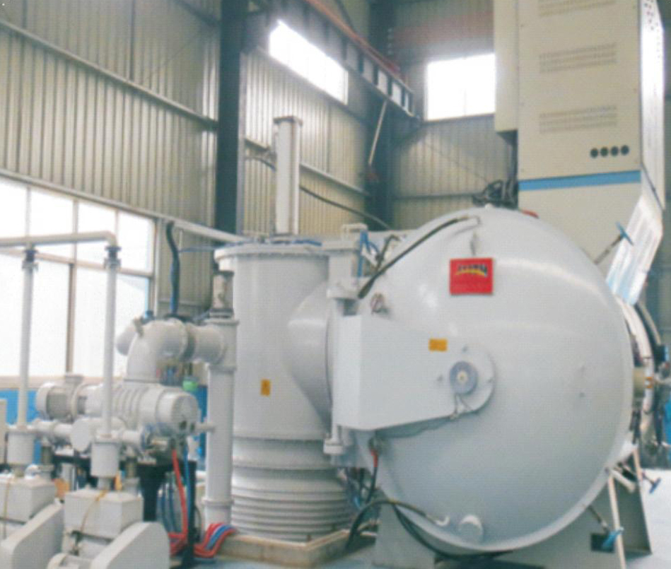 Vacuum brazing furnace